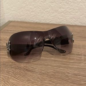 Brand new never work sunglasses